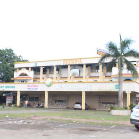 Hotel Krishna Pardi Екстер'єр фото